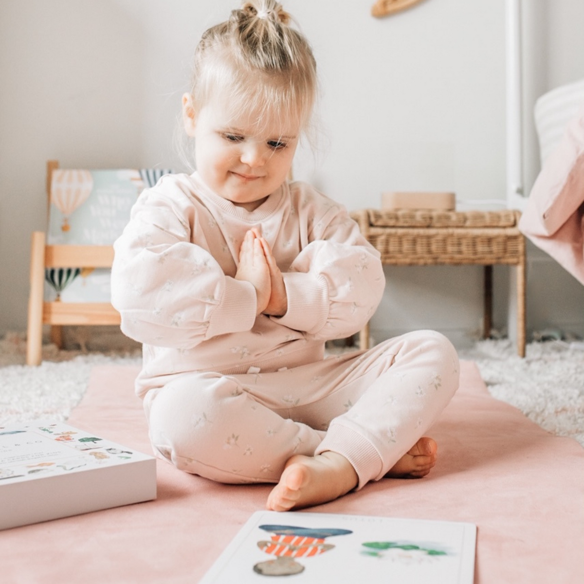 Yoga Flash Cards